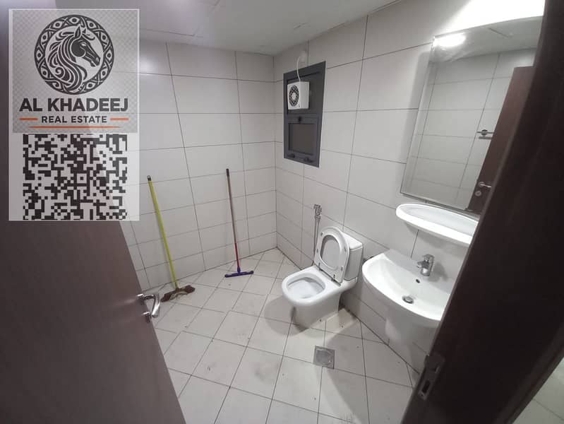 3 601decc1-f13c-4be3-b12d-47fa6dfa9b73. jpg