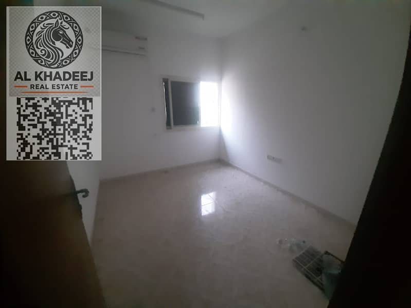 6 ef9ad3a5-b2cd-4790-be7d-6e989f23b8dd. jpg