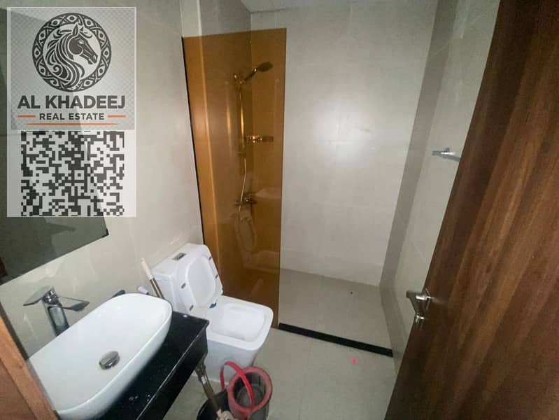 7 4acfcc54-9c46-4976-a11e-d2daa0451fd6. jpg