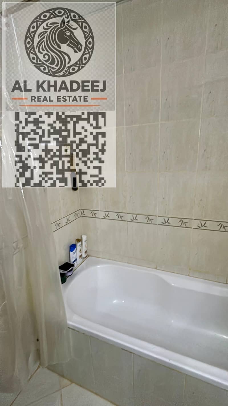 14 ae3f5e0f-dd30-4bb4-8eff-fd9d024e4d97. jpg