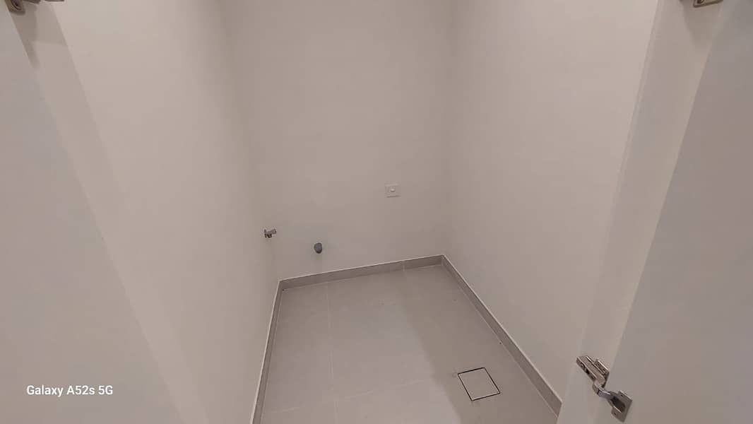 16 223d573b-e9e2-4995-8e6a-8573dd60badd. jpg