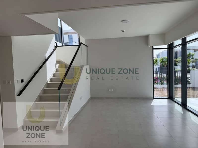 位于阿拉伯牧场3号,天赐小区 4 卧室的联排别墅 260000 AED - 12282057 位于阿拉伯牧场3号,天赐小区 4 卧室的联排别墅 260000 AED - 12282057