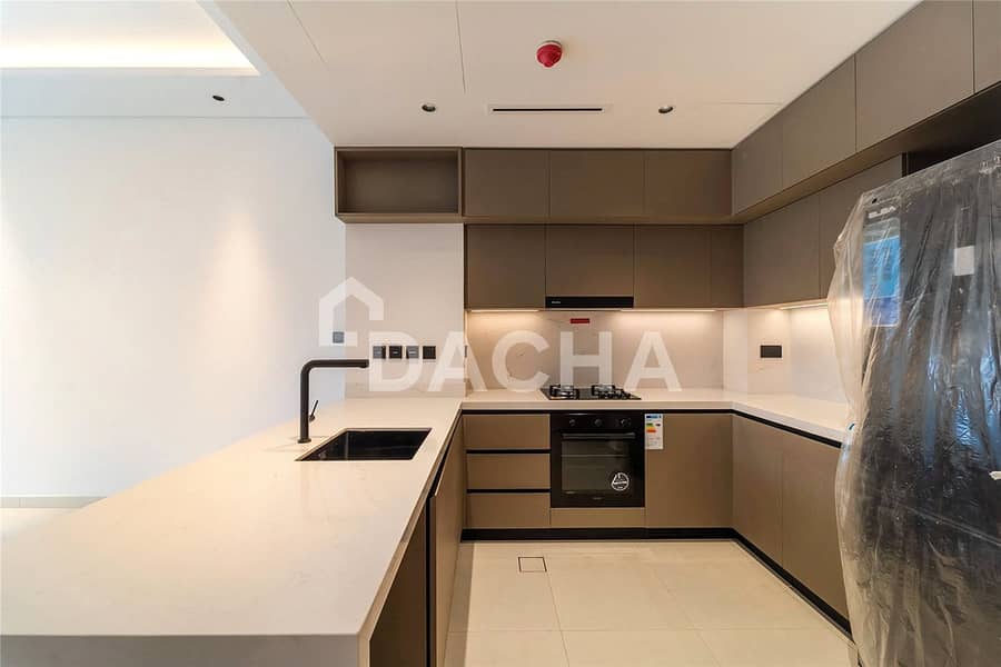位于朱美拉环形村(JVC)，JVC第11区，H Three By Aurora 1 卧室的公寓 90000 AED - 12283083