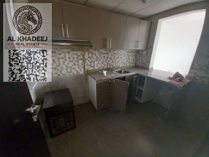 6 584a35e6-7643-48d3-aba9-b0a6dbec268d. jpg