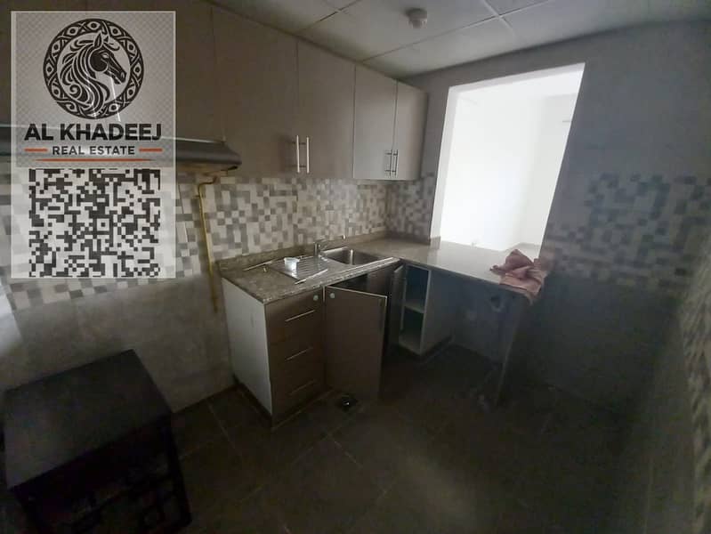 7 d4c09040-5bf1-4635-81b0-608ff2a82c65. jpg