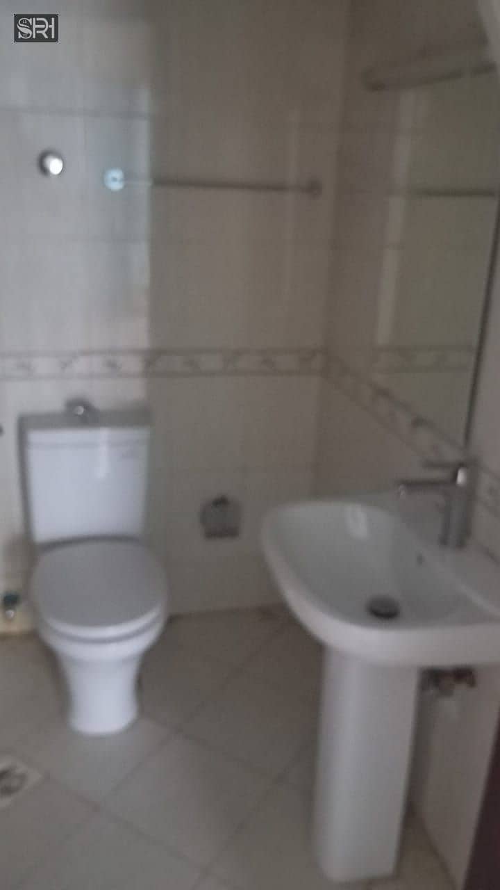 3 8a9b6df3-e522-438c-85db-c6fcbad4bbe8. jpeg
