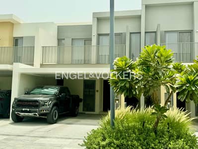3 Bedroom Townhouse for Rent in Tilal Al Ghaf, Dubai - Rare to Market | Single Row | Excellent Location