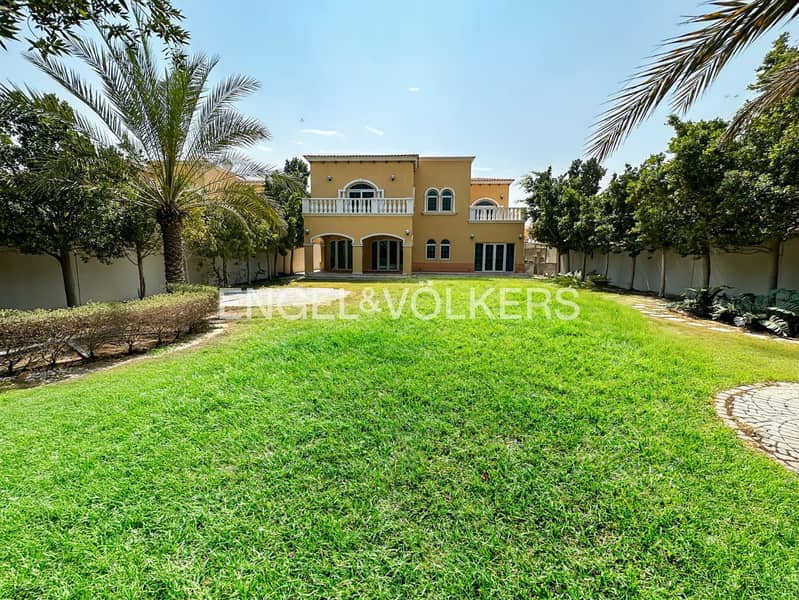 فیلا في ليجاسي،جميرا بارك 5 غرف 14750000 درهم - 12283939 فیلا في ليجاسي،جميرا بارك 5 غرف 14750000 درهم - 12283939
