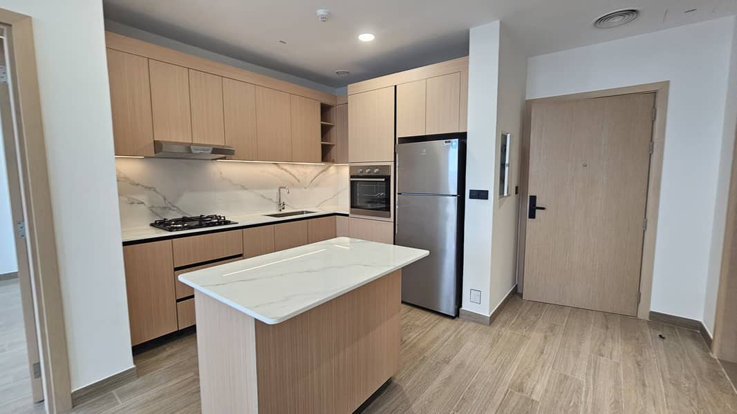 位于朱美拉环形村(JVC)，JVC第14区，奥拉别墅区 2 卧室的公寓 1650000 AED - 12283957