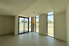 Corner End Unit | Vacant | Near Pool & Park