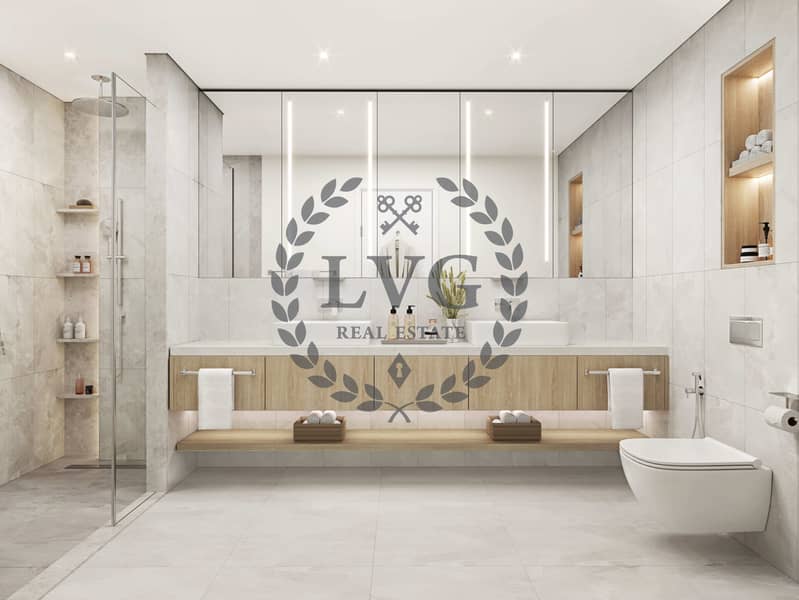 13 UH  by Ellington- Master Bathroom. jpg