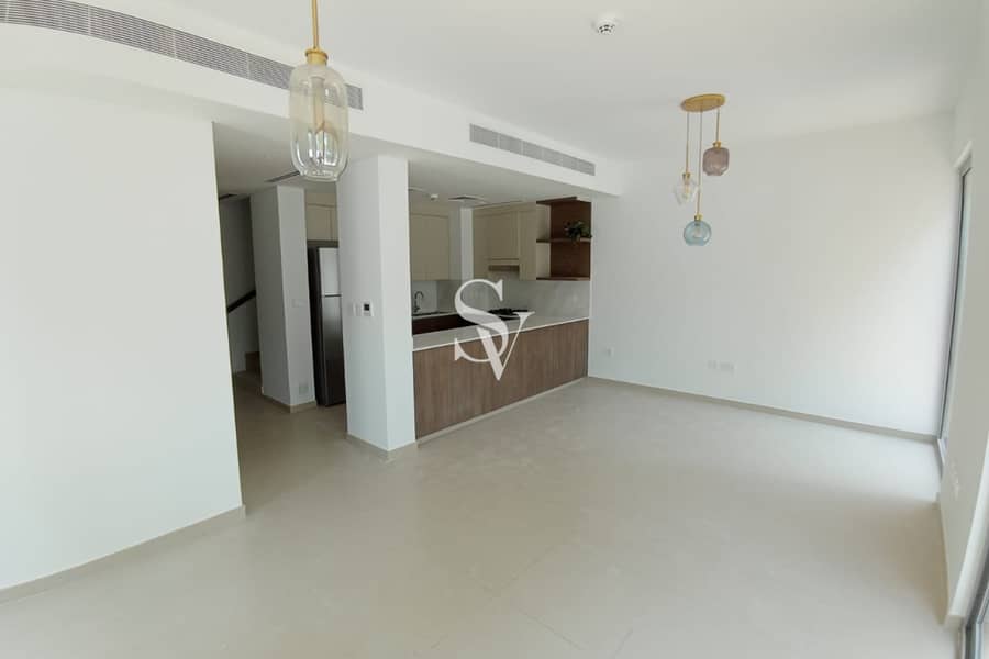Single Row | Greenbelt Backing | Beside Amenities Single Row | Greenbelt Backing | Beside Amenities