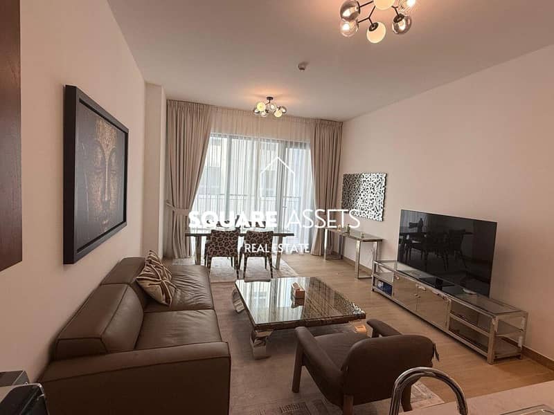 2 Living Room 3. jpg