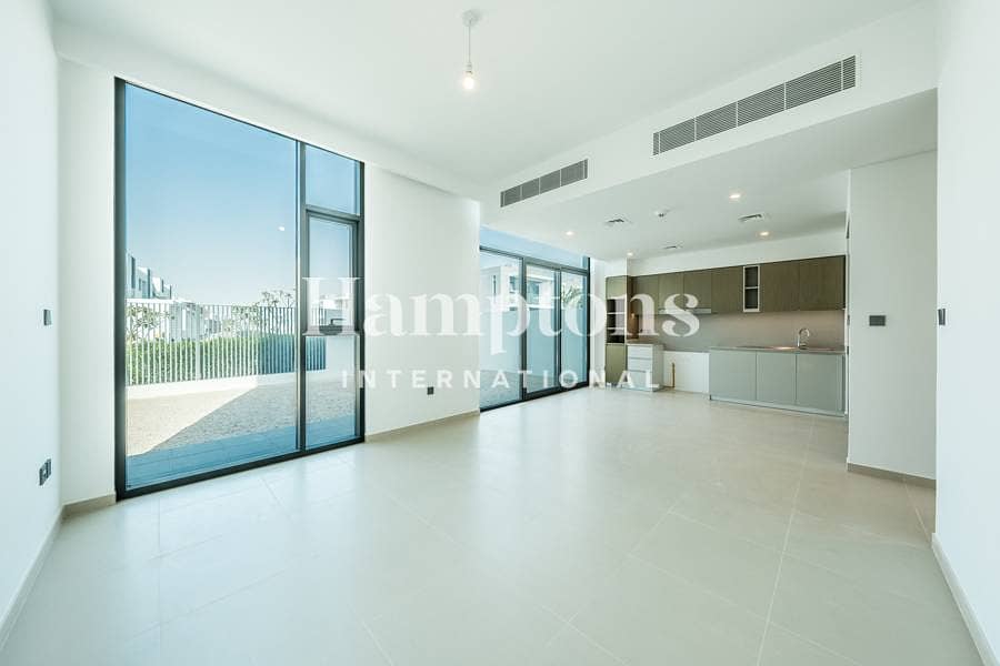 位于阿拉伯牧场3号,春天小区 3 卧室的联排别墅 155000 AED - 12284793 位于阿拉伯牧场3号,春天小区 3 卧室的联排别墅 155000 AED - 12284793
