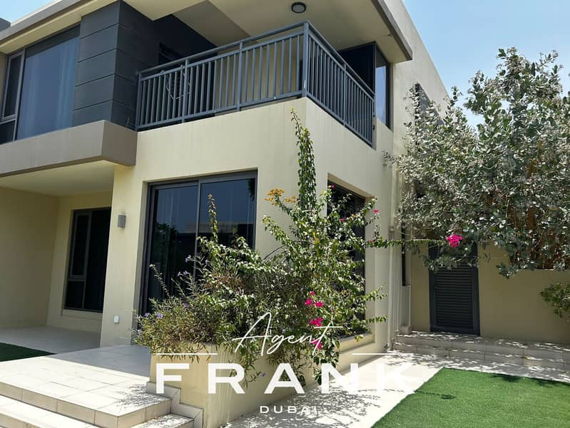 位于迪拜山庄,枫叶社区,枫叶1号公寓 5 卧室的别墅 350000 AED - 12284897 位于迪拜山庄,枫叶社区,枫叶1号公寓 5 卧室的别墅 350000 AED - 12284897