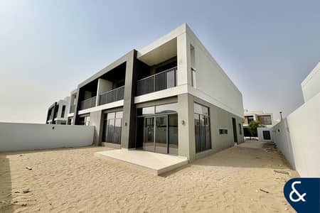 5 Bedroom Villa for Sale in Dubai South, Dubai - Mortgageable | Beachfront Living | Genuine