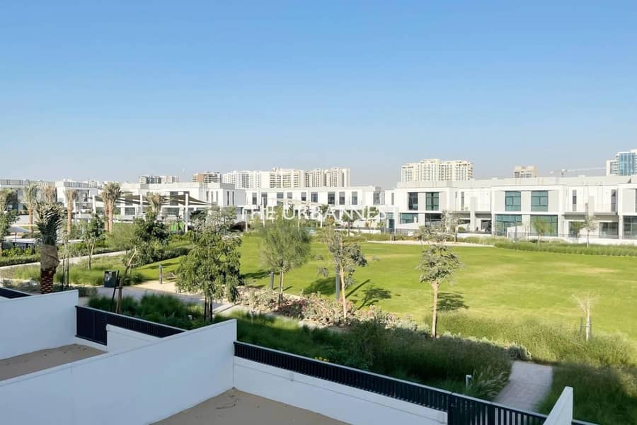 On Pool and Park | Corner Unit | Type A | 4 Bed