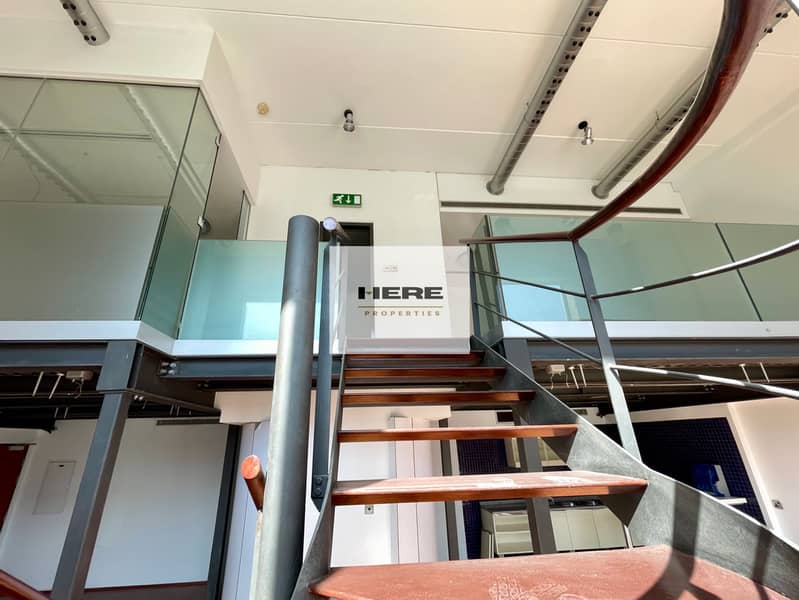 11 Duplex Loft Offices (44). jpg