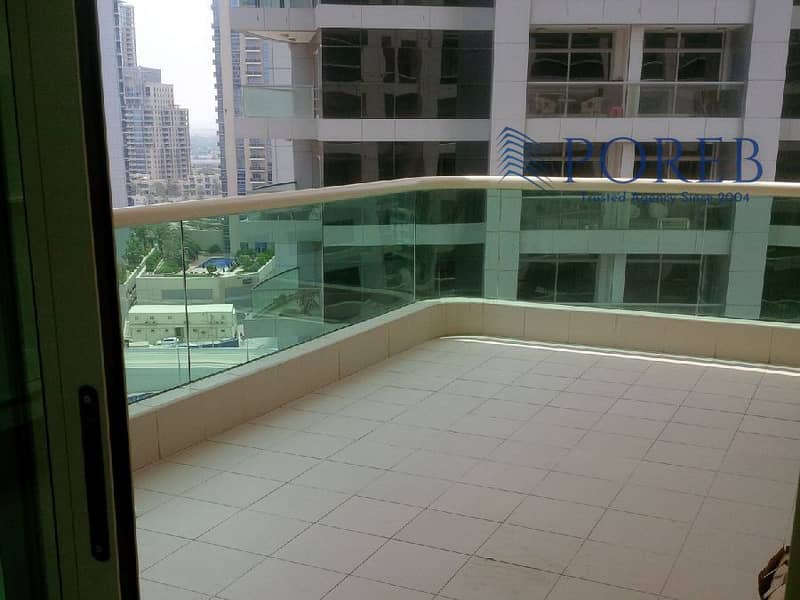 2 balcony. jpg