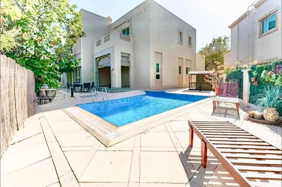 位于朱美拉岛,伊斯兰风格区 4 卧室的别墅 600000 AED - 12286557 位于朱美拉岛,伊斯兰风格区 4 卧室的别墅 600000 AED - 12286557