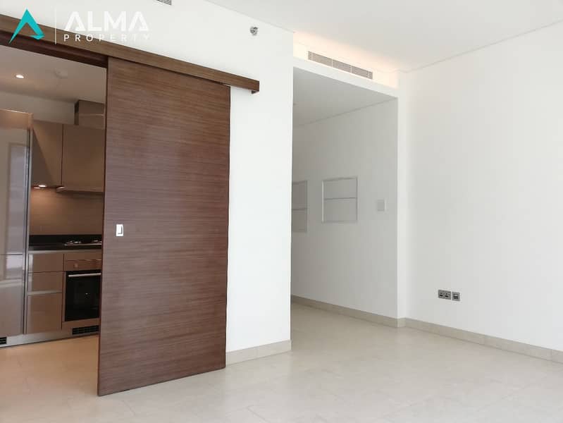 Ready To Move | Bright + Spacious | Premium Unit Ready To Move | Bright + Spacious | Premium Unit