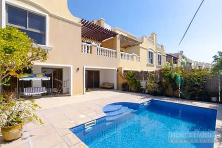 5 Bedroom Townhouse for Rent in Al Hamra Village, Ras Al Khaimah - 5 Bedroom for Rent Al Hamra Village - Private Pool - Golf Course View