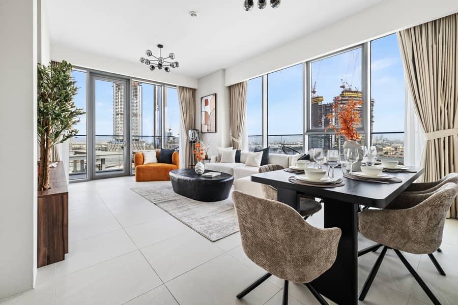 Luxury 2 BR + Maidsroom | Burj Khalifa City View and Canal View - Image 2