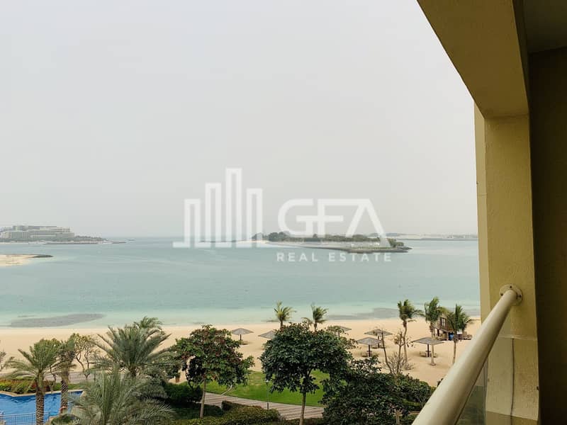 1 BDR WITH PRIVATE BEACH IN PALM JUMEIRAH