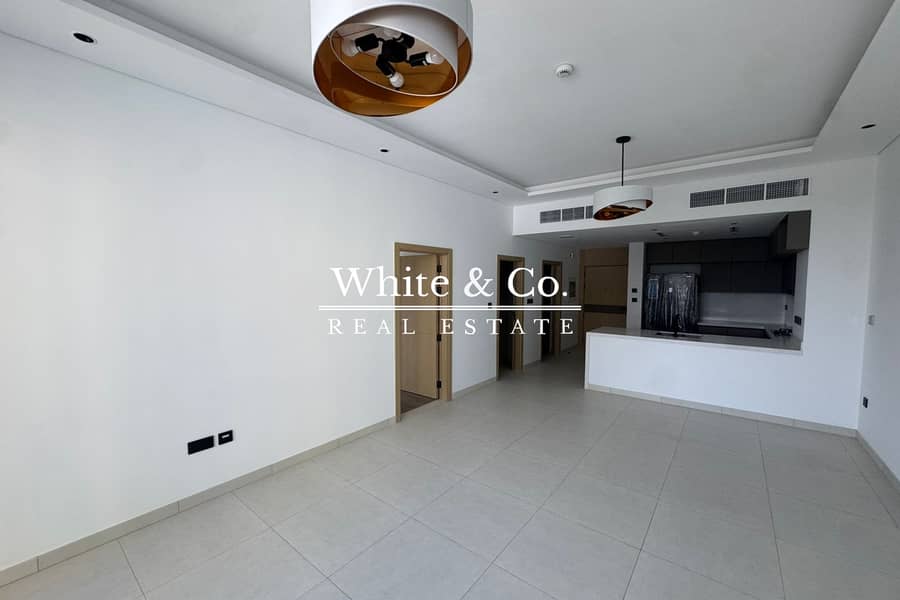 Upgraded 1Bed | Study Room | Brand New
