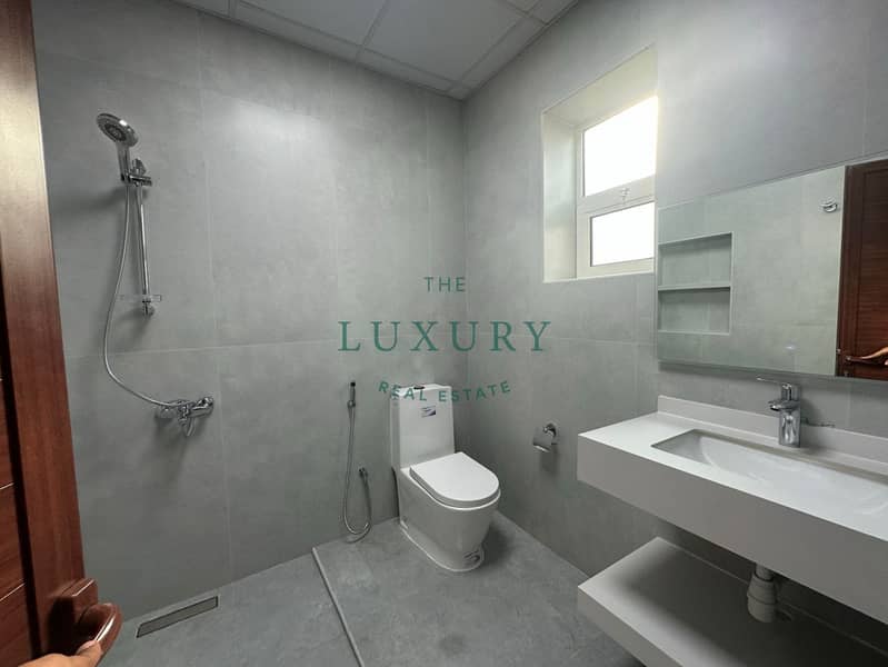 9 5_Bedrooms___Upgraded_Villa___Prime_Location-7. jpg
