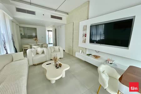 1 Bedroom Apartment for Sale in Business Bay, Dubai - Upgraded | Spacious | Furnished 1BR | Burj View