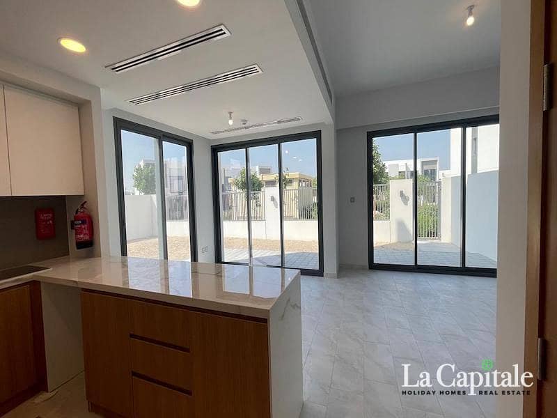 Таунхаус в Дубайлэнд,Вилланова,Ла Роса,Ла Роса 5, 4 cпальни, 3950000 AED - 12260829 Таунхаус в Дубайлэнд,Вилланова,Ла Роса,Ла Роса 5, 4 cпальни, 3950000 AED - 12260829