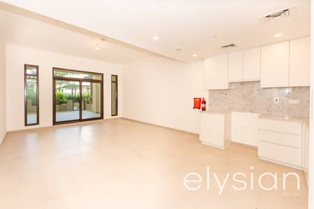 1 Bedroom Flat for Rent in Umm Suqeim, Dubai - Burj Al Arab and Pool View | Vacant Now