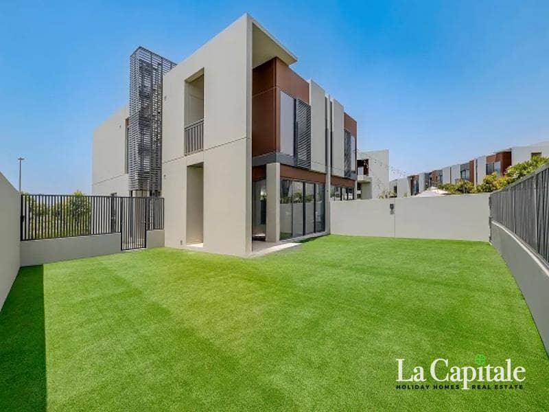 位于迪拜乐园,樱花树联排别墅区 4 卧室的联排别墅 4800000 AED - 12266038 位于迪拜乐园,樱花树联排别墅区 4 卧室的联排别墅 4800000 AED - 12266038