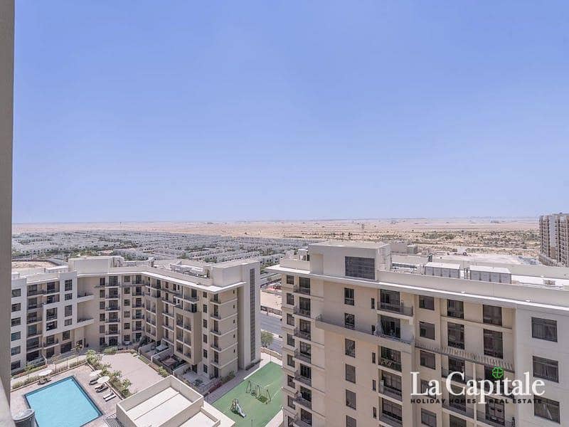 Fully Furnished Apartment located in Town Square