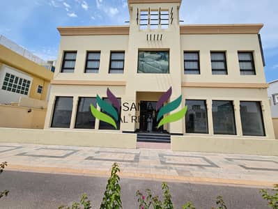 فيلا تجارية  للايجار في جميرا، دبي - 20250415_12281. jpg