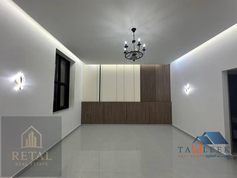 22 467e41b4-abde-4d23-8cd5-60ddedce. jpg