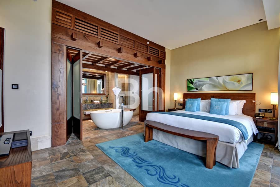 Serviced | Private Beach | Pools and Spa