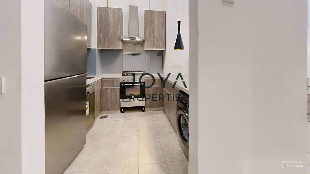 7 Kitchen (1). jpg