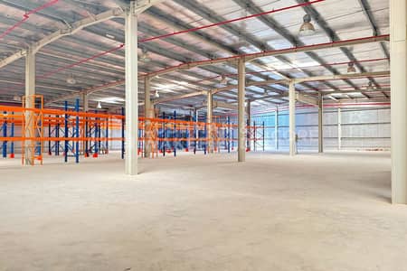 Warehouse for Rent in Jebel Ali, Dubai - Well Maintained Warehouse | Sprinkler System