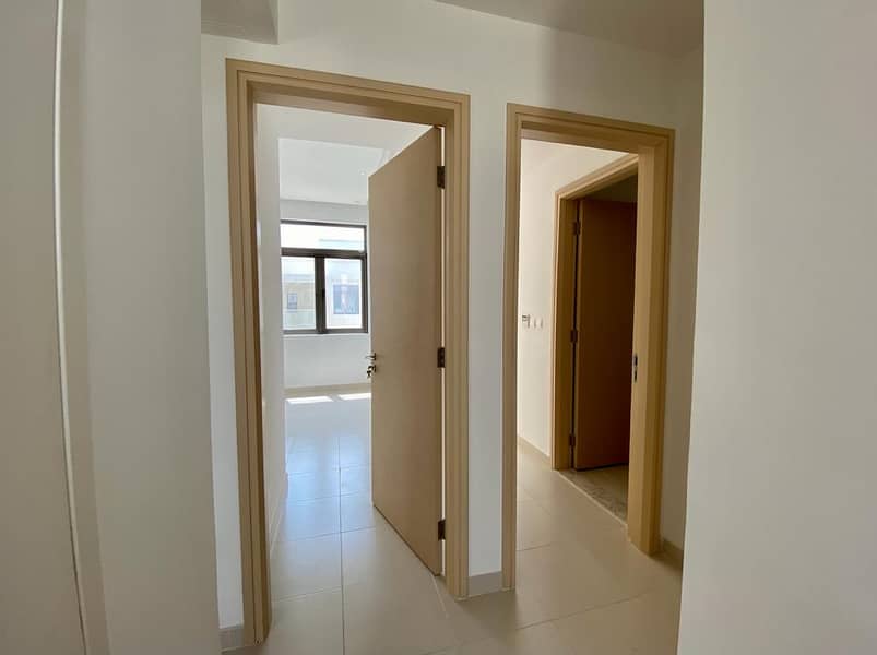 8 UPSTAIRS VIEW. jpg