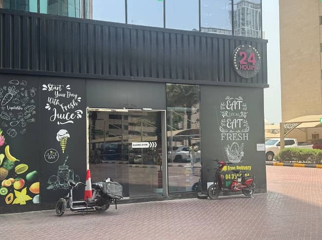 2 shops2. jpg