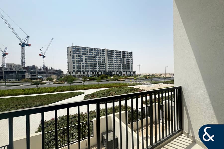 Single Row| Brand New| Close to Amenities