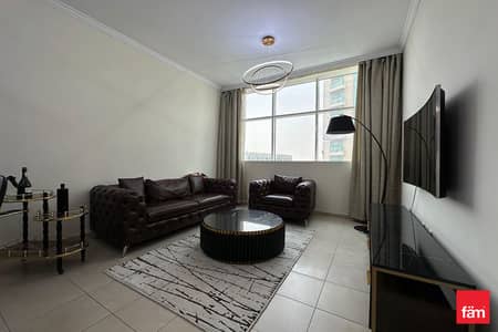 1 Bedroom Flat for Sale in Downtown Dubai, Dubai - Spacious 819 sqft in Downtown Dubai