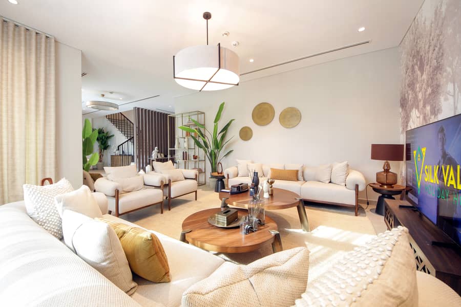 7 A- Livingroom (3). jpg