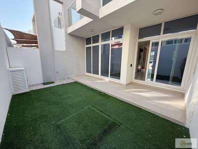 3 Bedroom Townhouse for Rent in DAMAC Hills 2 (Akoya by DAMAC), Dubai - 8d519feb-0582-4a2e-b02a-37ecda81cde8. jpg
