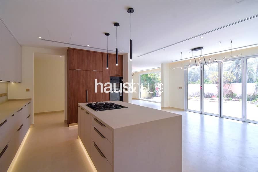 位于芳草青青，芳草青青9号 4 卧室的别墅 11000000 AED - 12298939