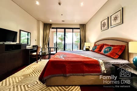 2 Bedroom Flat for Rent in Palm Jumeirah, Dubai - Beach Access | Pool | Burj Views