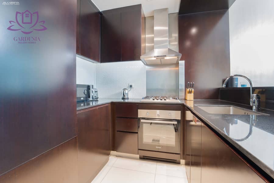 23 Kitchen 1. jpg