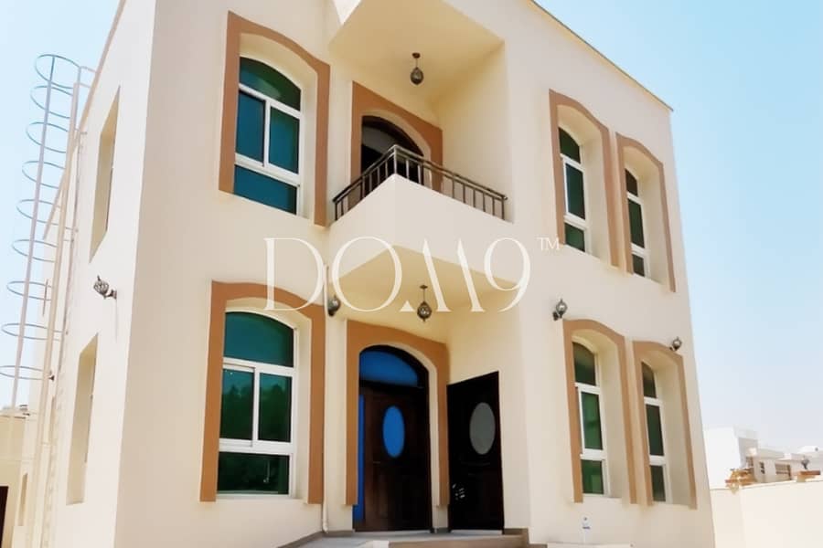 Main Villa Plus Guest House | Corner Unit
